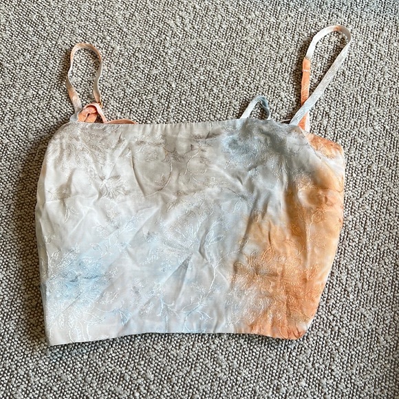 Revolve top - Picture 4 of 4